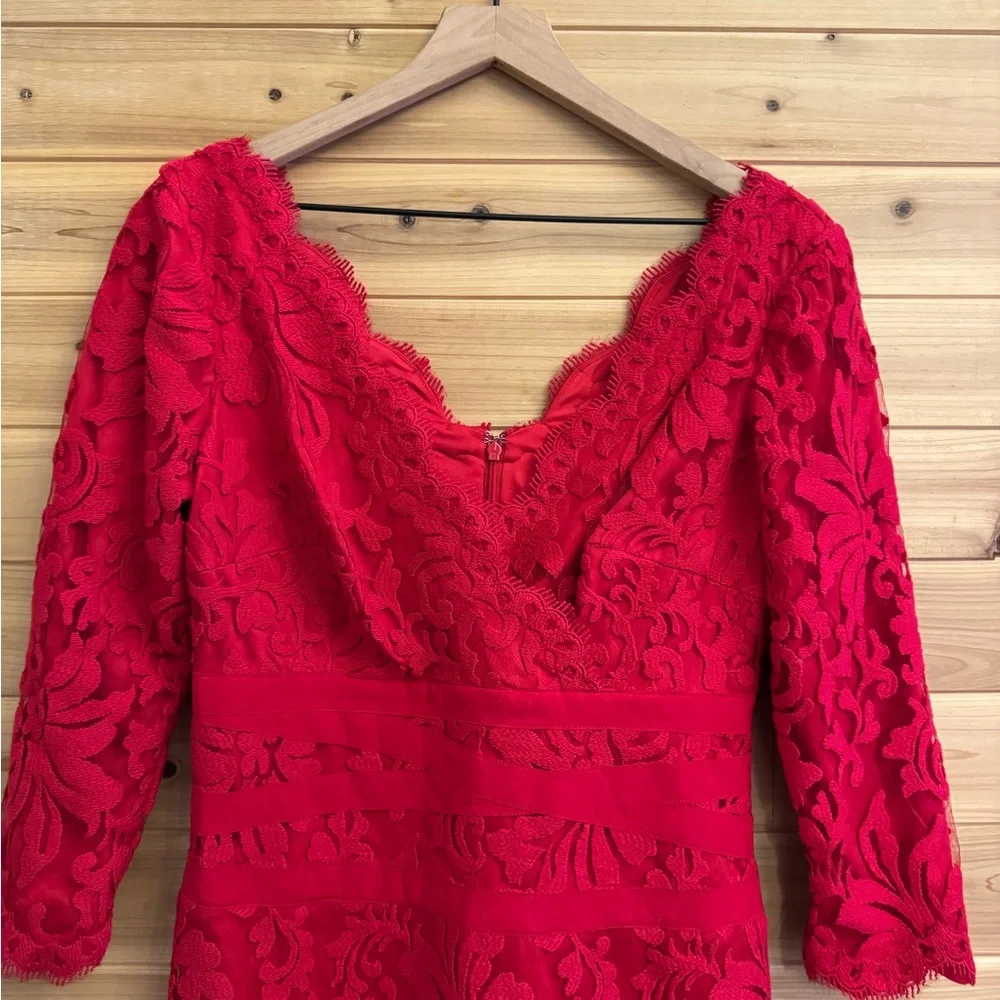 Tadashi Shoji 8 Lace Red Lace 3/4 Sleeve Sheath Dress Valentines Romantic - Picture 3 of 13